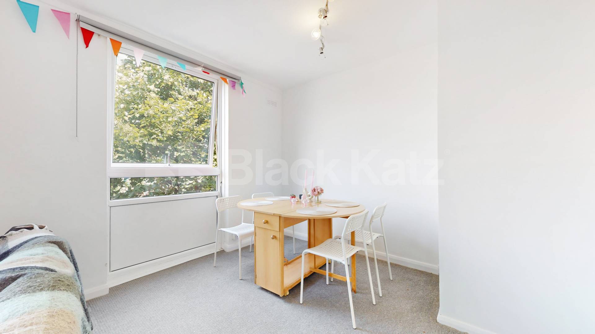 Spacious split level 3 bed mins to tube and Regents Park  Salisbury Street, Marylebone